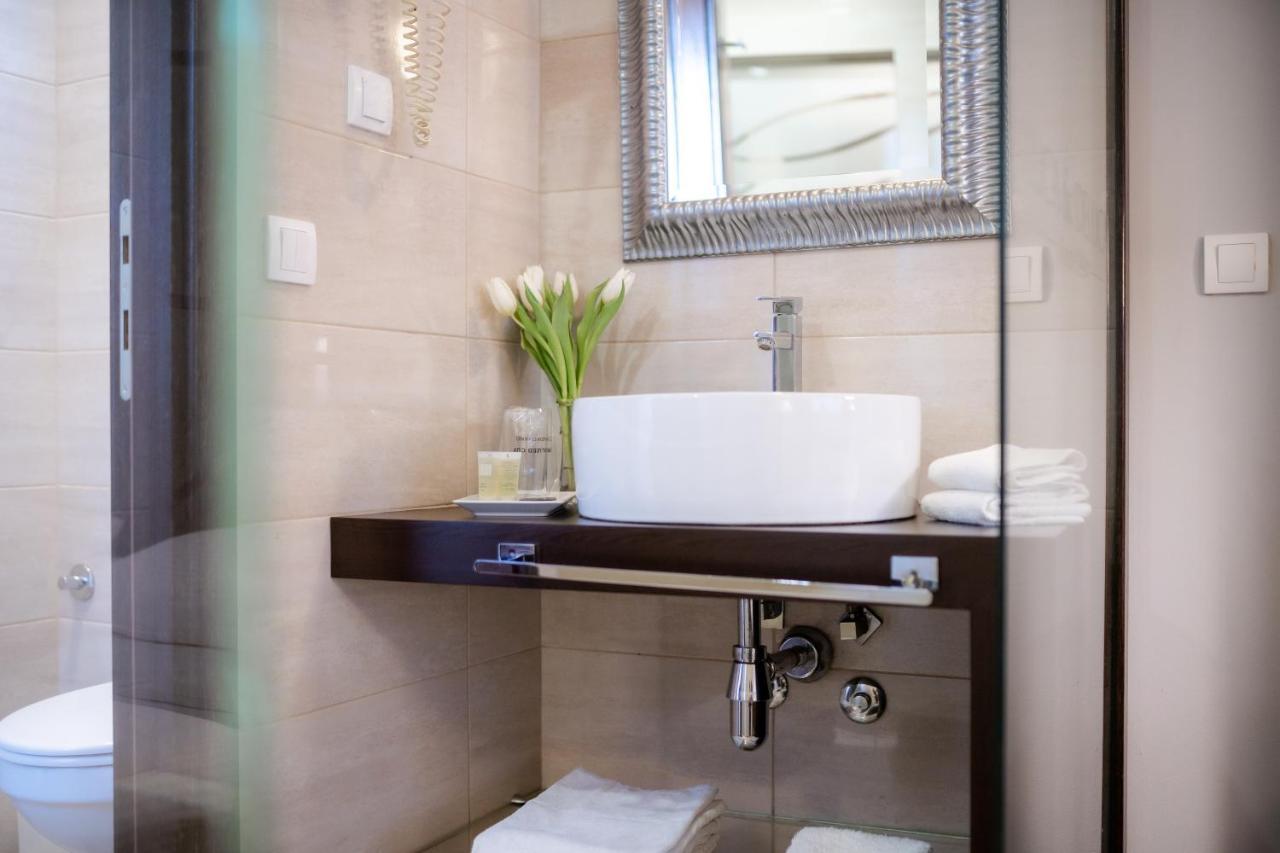 Luka De Luka Suites Beograd Ngoại thất bức ảnh