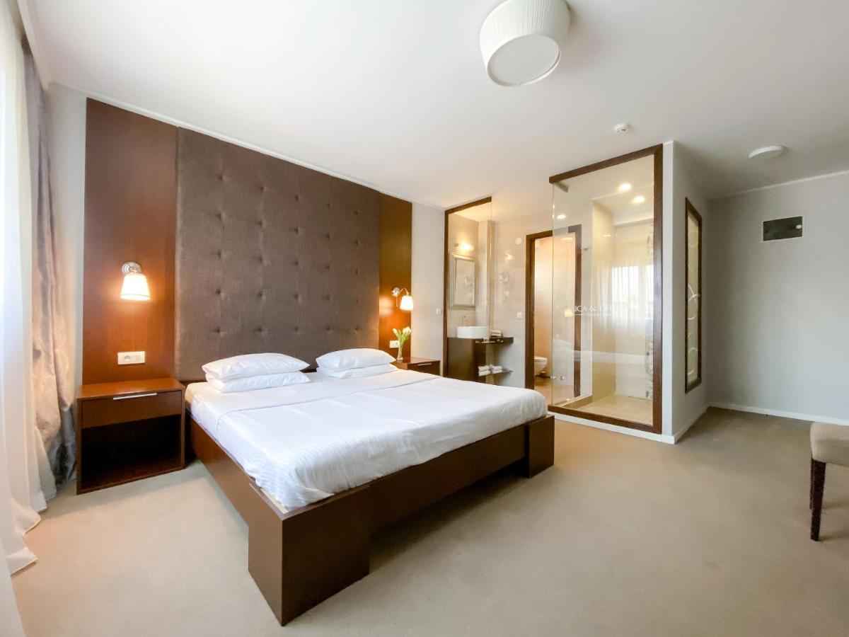 Luka De Luka Suites Beograd Ngoại thất bức ảnh