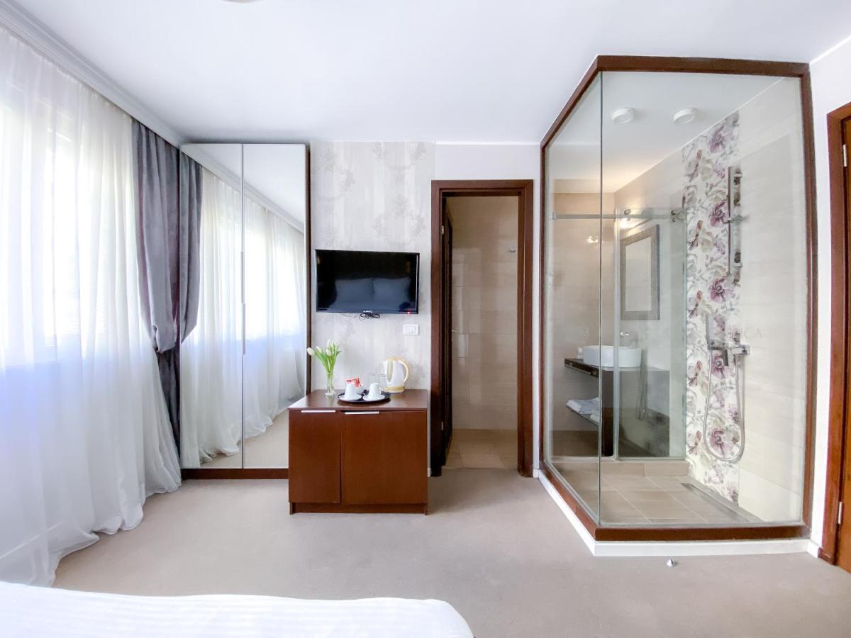 Luka De Luka Suites Beograd Ngoại thất bức ảnh